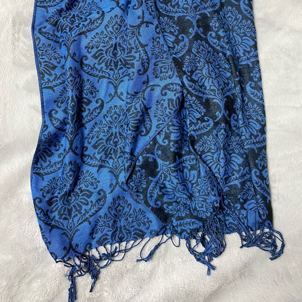 Women’s Scarves
